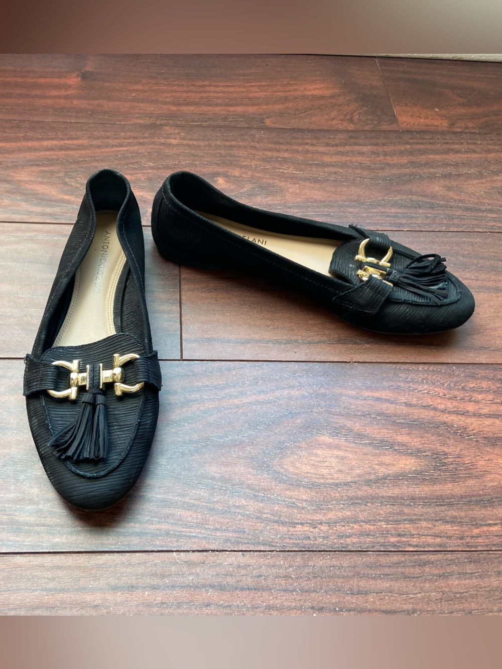 ANTONIO MELANI BLACK LEATHER SHOES GOLD ACCENT women 7.5M